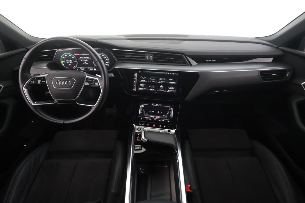 AUDI e-tron 2021