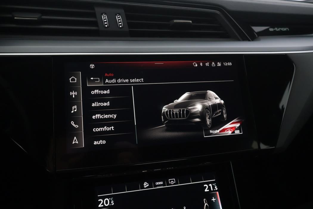AUDI e-tron 2021