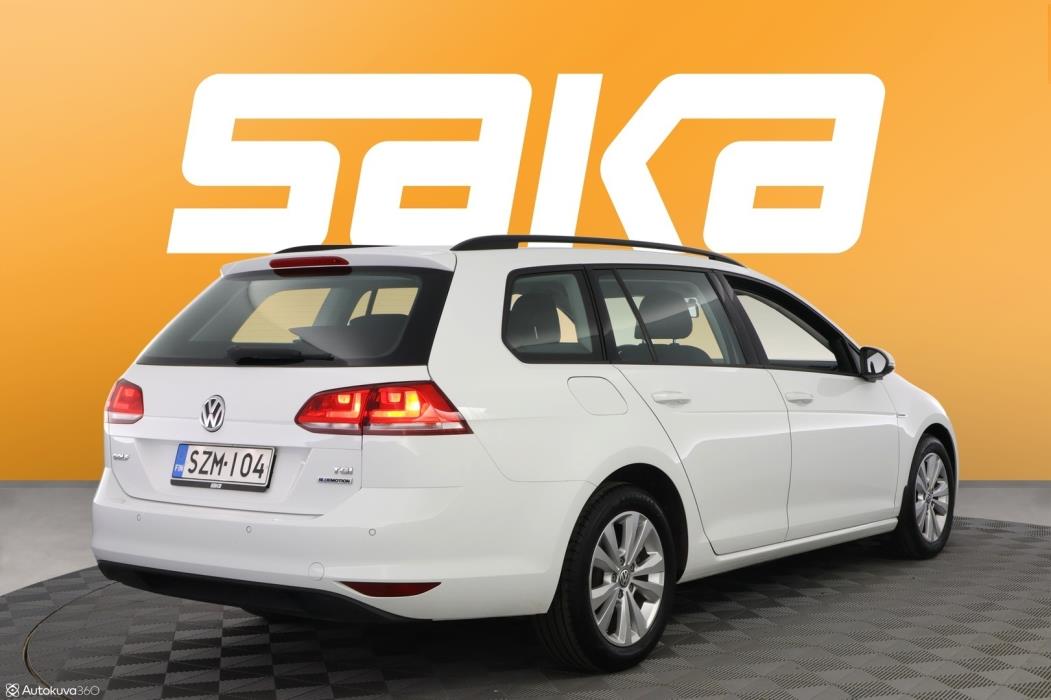 VOLKSWAGEN GOLF 2015