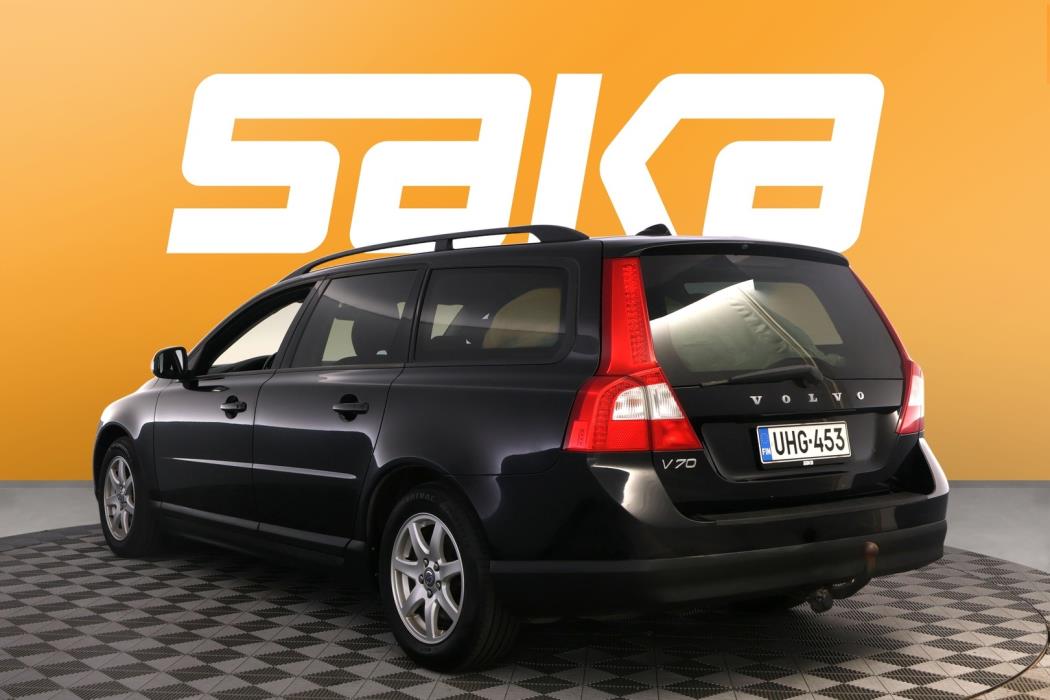 VOLVO V70 2010