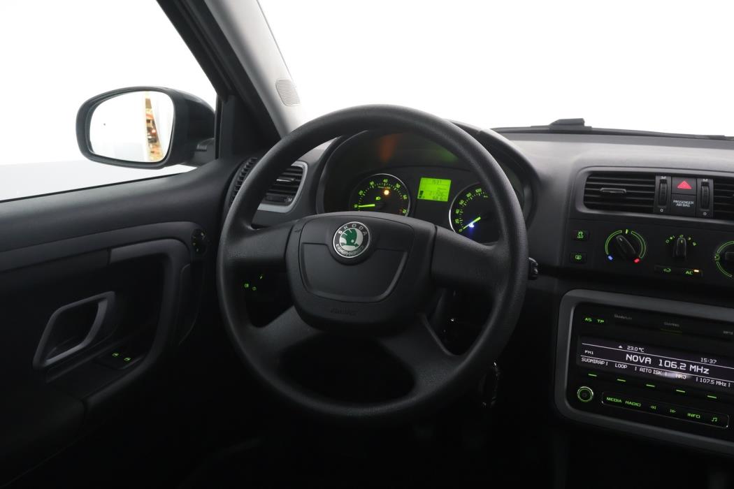 SKODA Fabia 2013