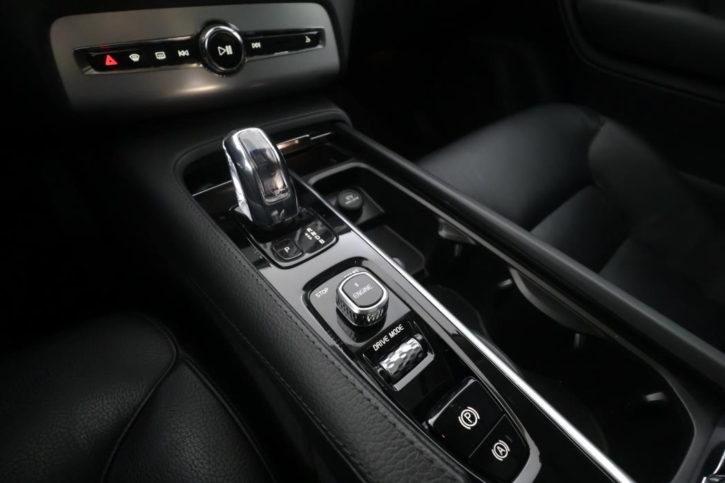 VOLVO XC90 2017