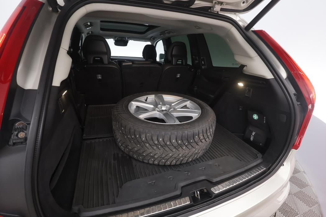 VOLVO XC90 2017