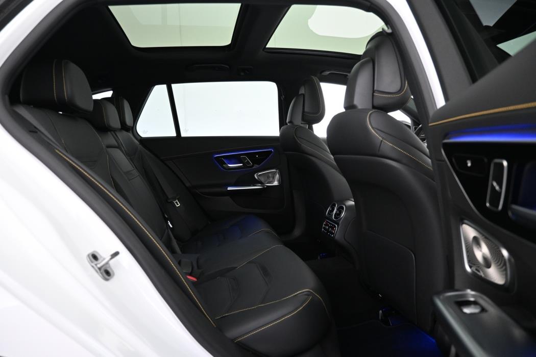 MERCEDES-BENZ C 63 AMG 2024