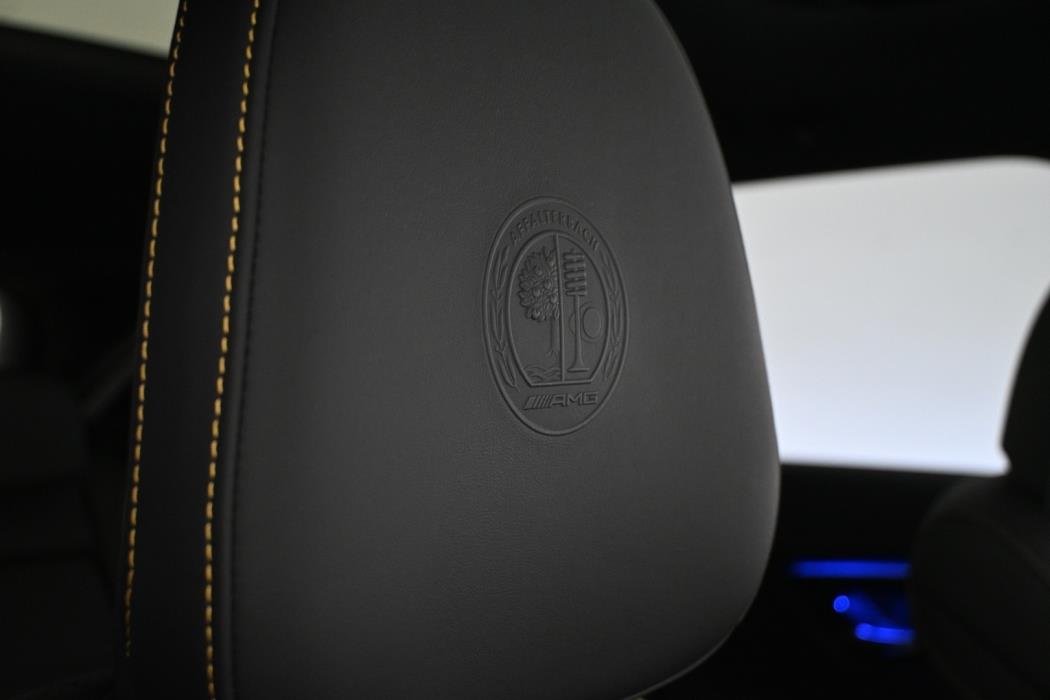 MERCEDES-BENZ C 63 AMG 2024