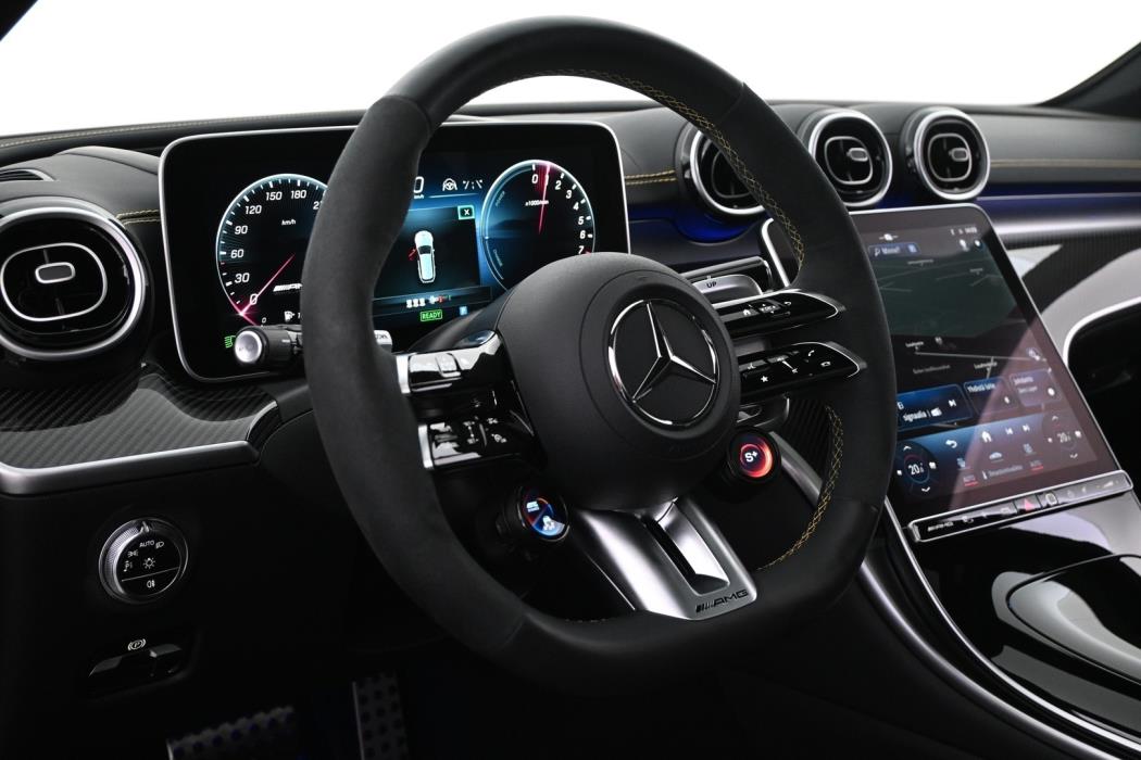 MERCEDES-BENZ C 63 AMG 2024