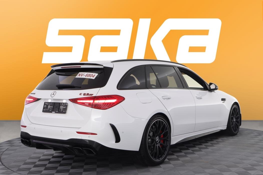 MERCEDES-BENZ C 63 AMG 2024