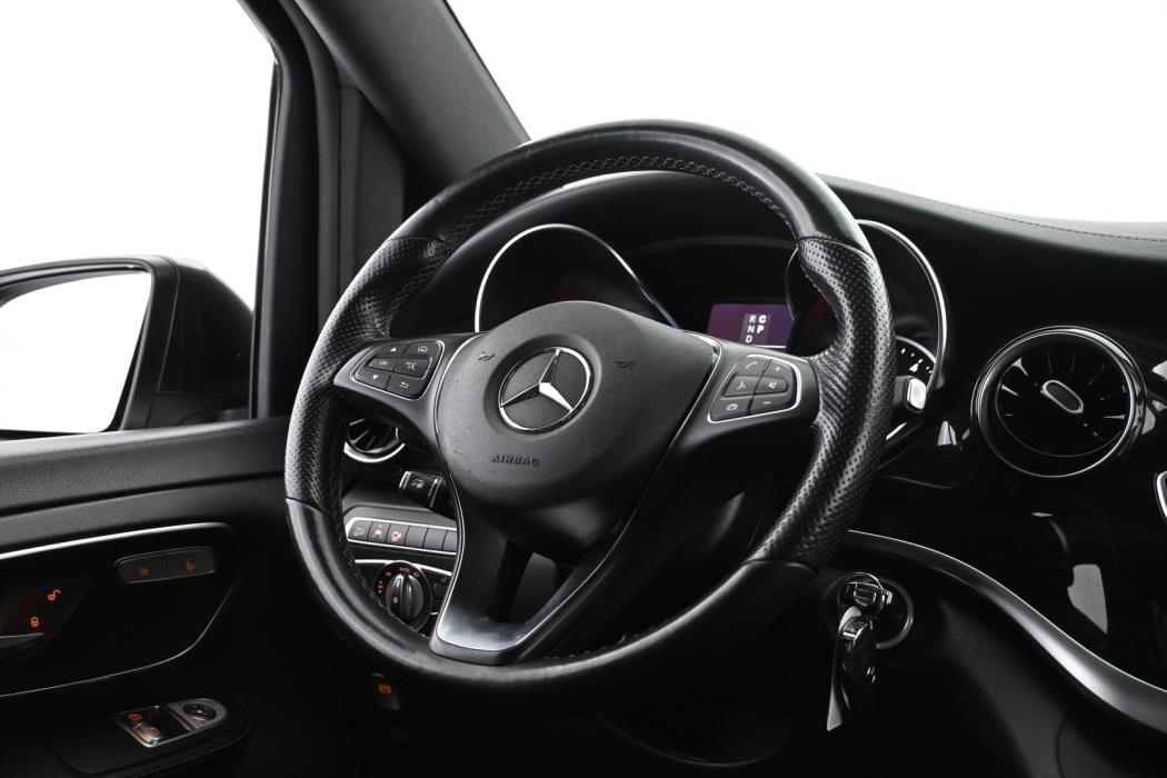 MERCEDES-BENZ V 2020