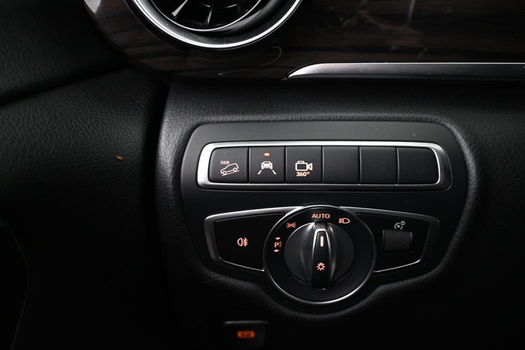 MERCEDES-BENZ V 2020