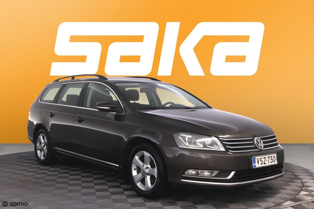 VOLKSWAGEN Passat 2012