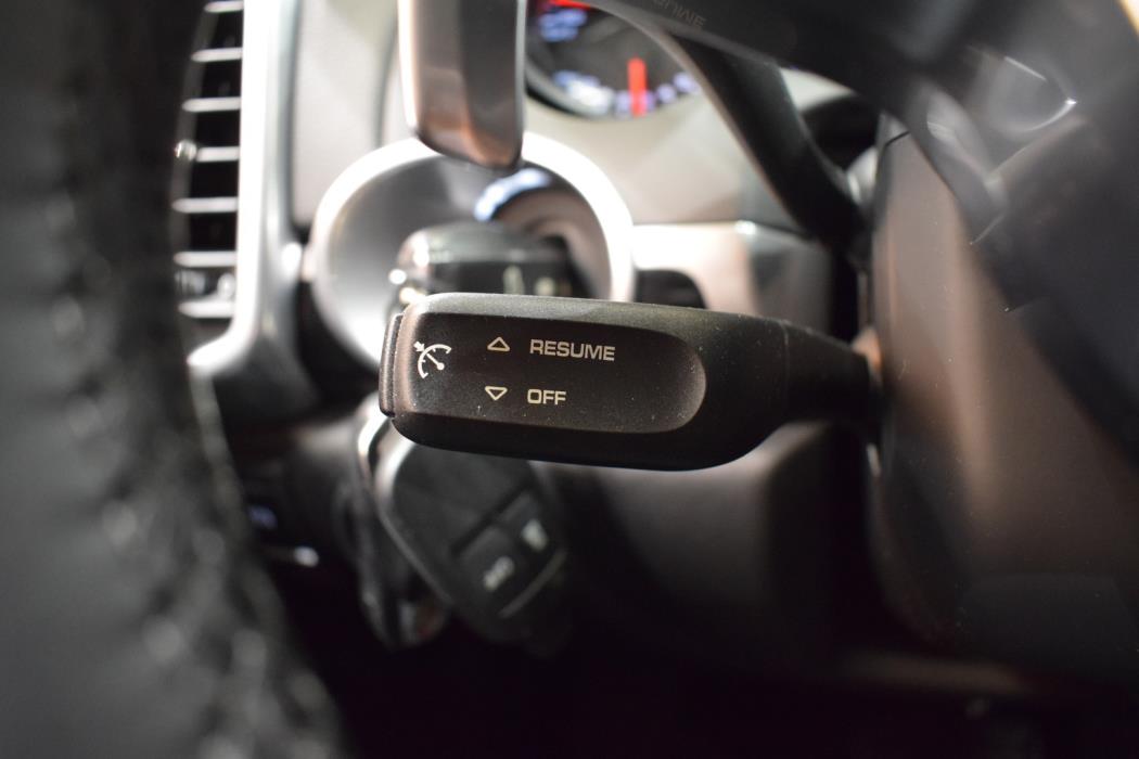 PORSCHE Cayenne 2015