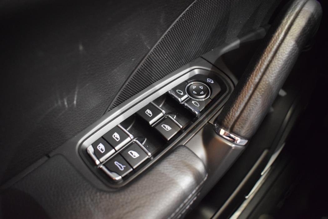 PORSCHE Cayenne 2015