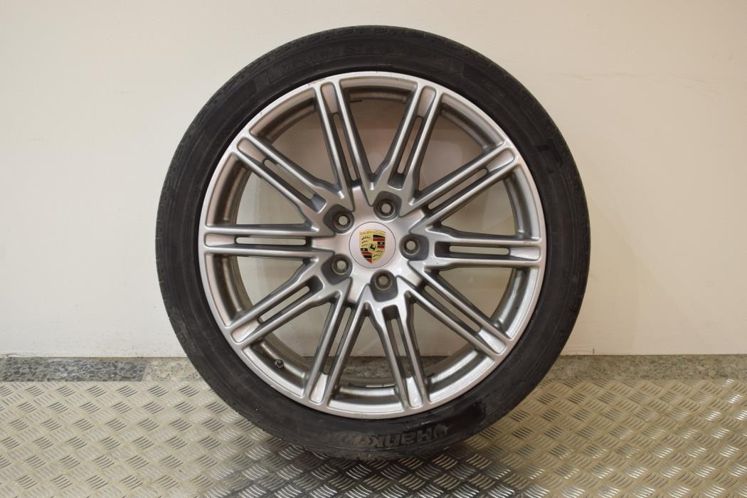 PORSCHE Cayenne 2015