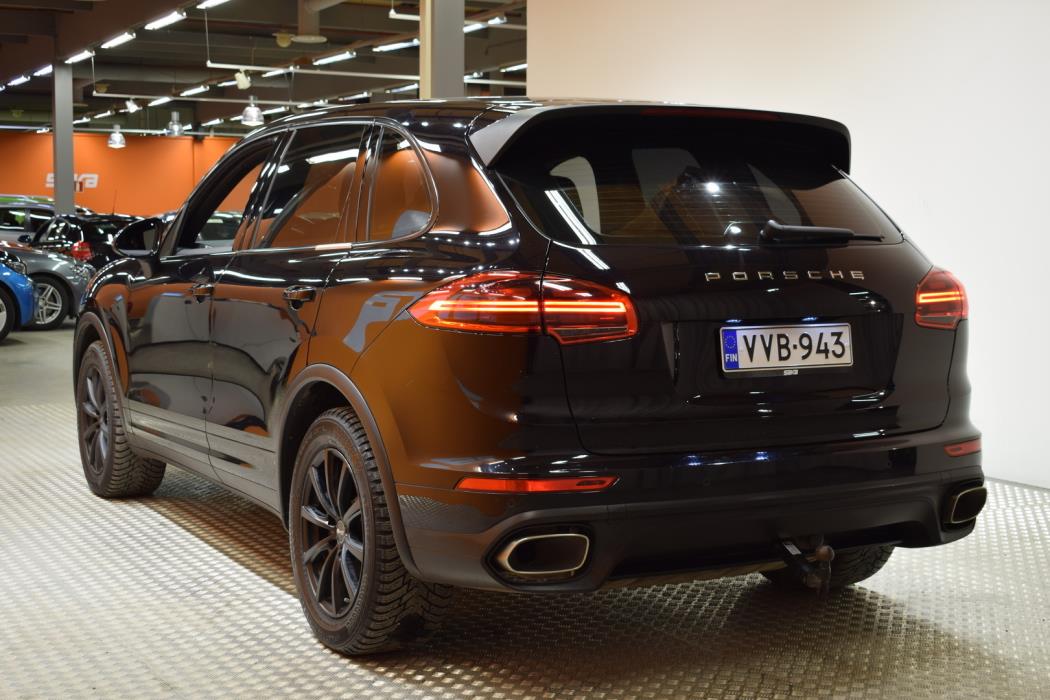 PORSCHE Cayenne 2015