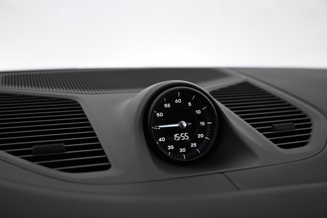 PORSCHE Cayenne 2024