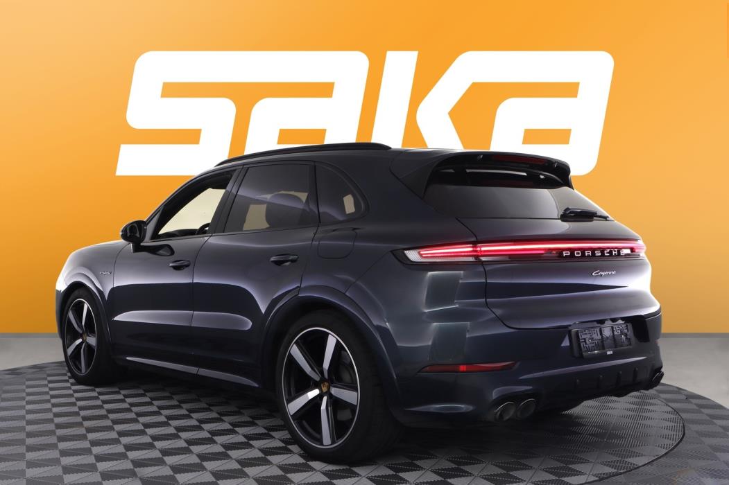 PORSCHE Cayenne 2024