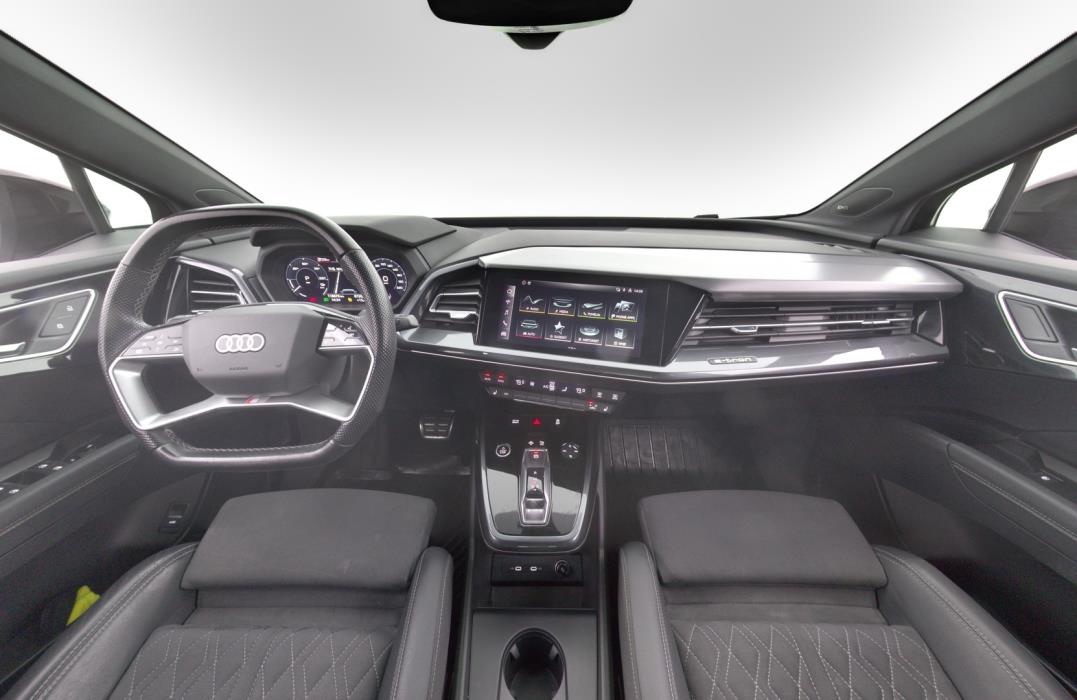 AUDI Q4 e-tron 2022