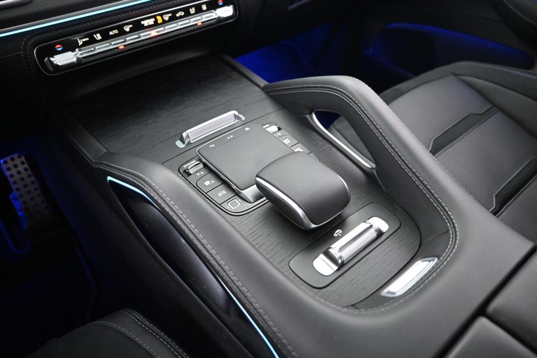 MERCEDES-BENZ GLE 53 AMG 2025