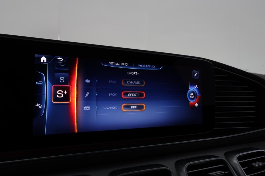 MERCEDES-BENZ GLE 53 AMG 2024