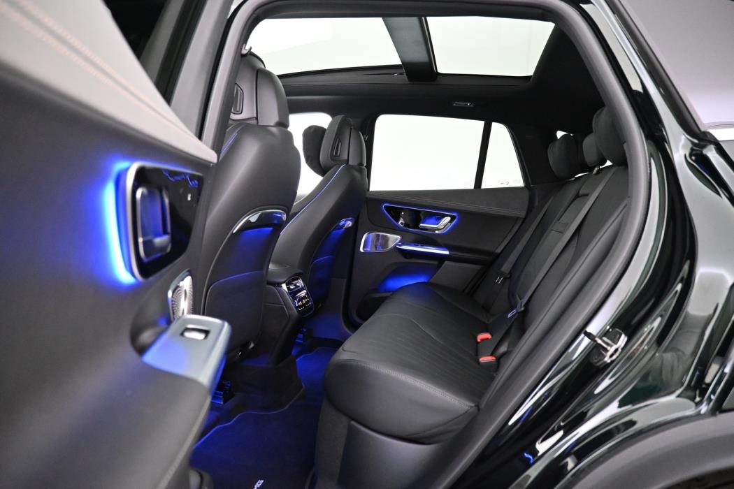 MERCEDES-BENZ EQE SUV 2025