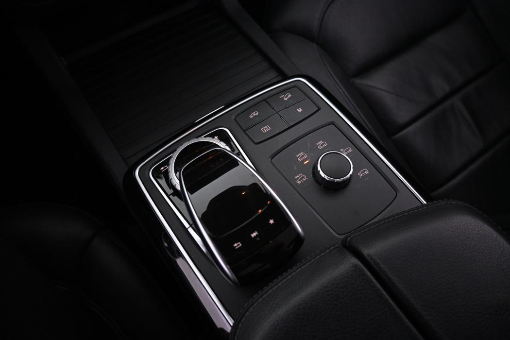 MERCEDES-BENZ GLS 2017