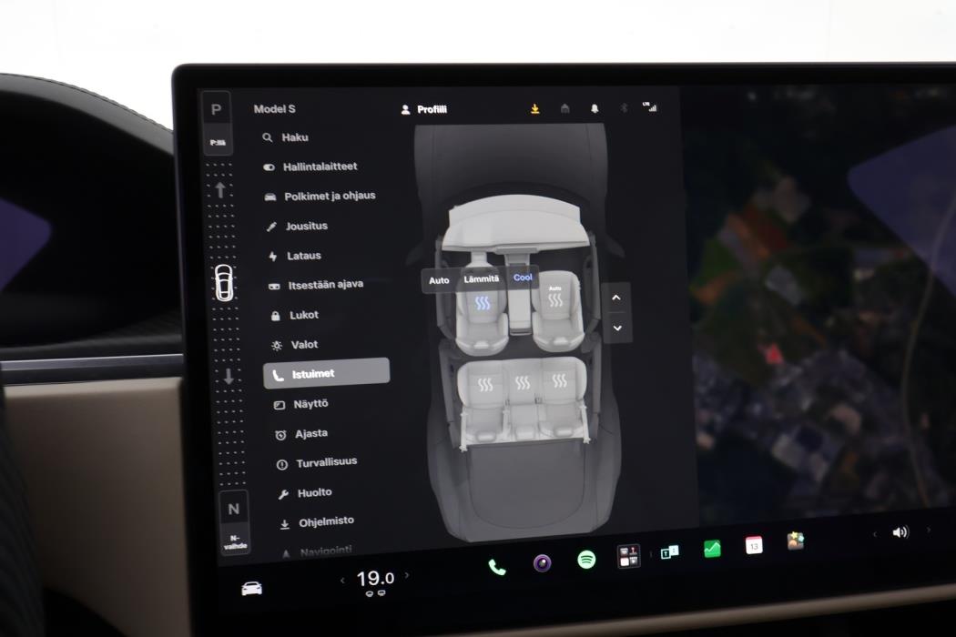 TESLA Model S 2023
