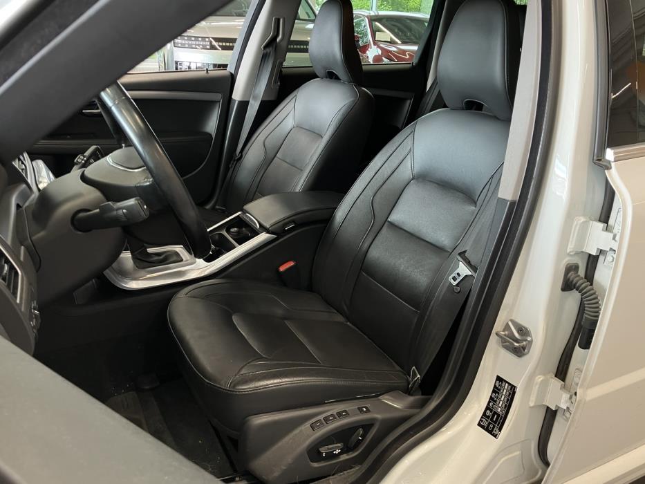 VOLVO V70 2016