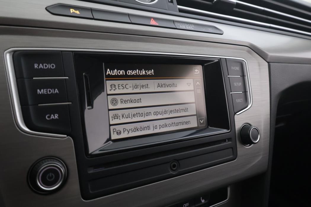 VOLKSWAGEN Passat 2016