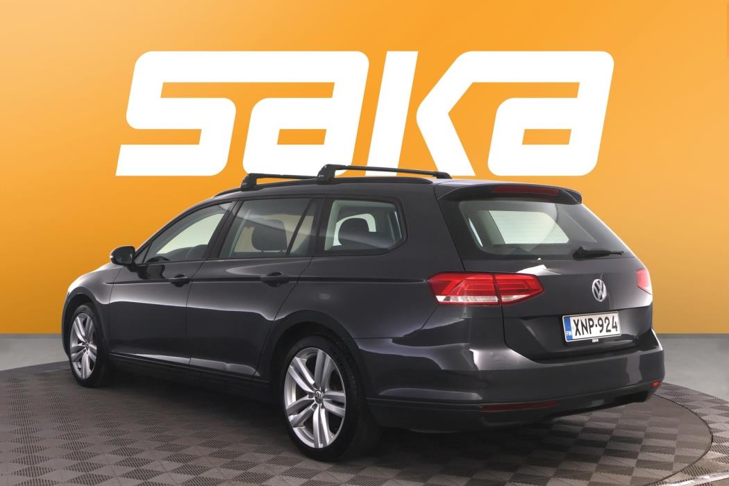 VOLKSWAGEN Passat 2016