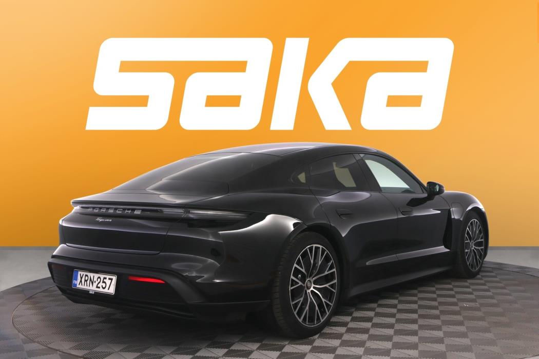 PORSCHE Taycan 2021