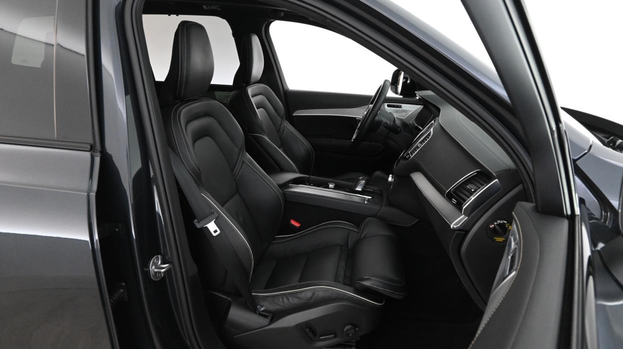 VOLVO XC90 2022