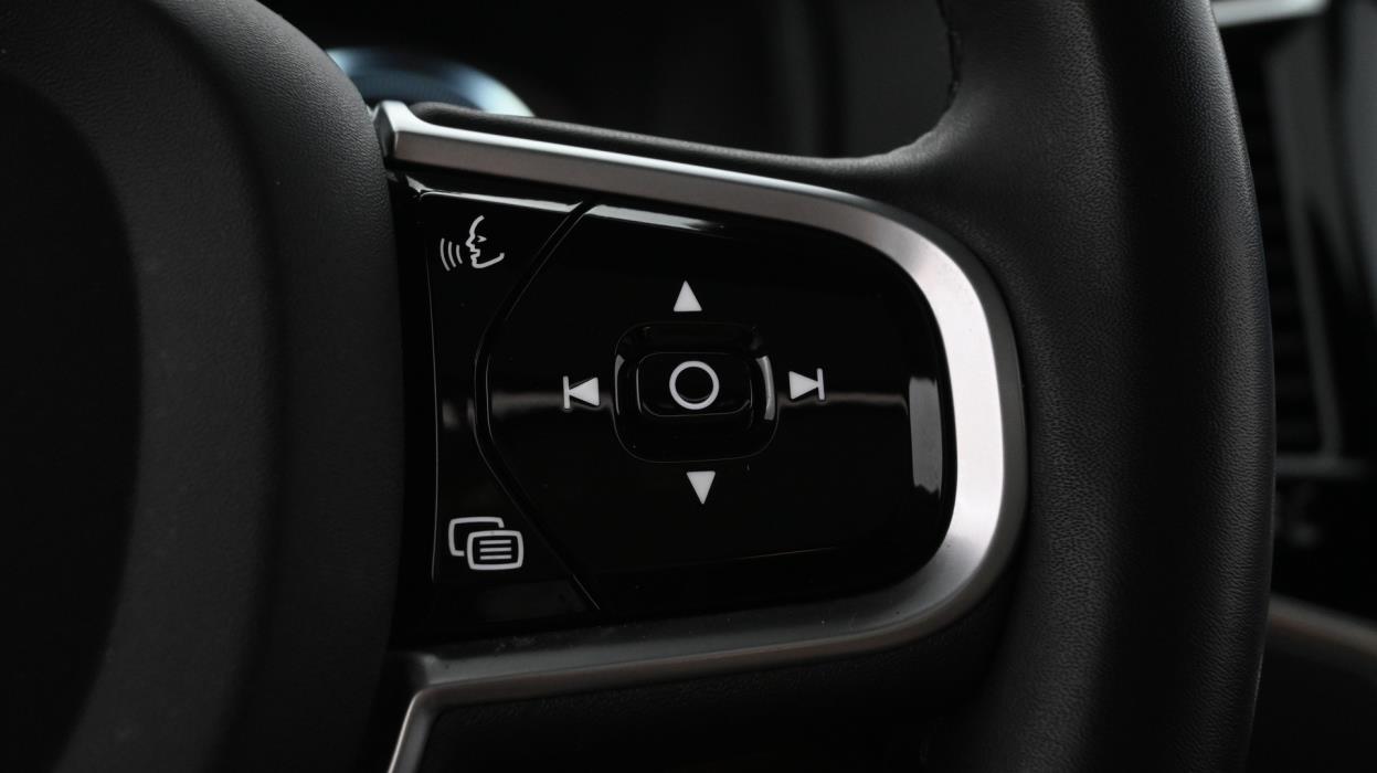VOLVO XC90 2022