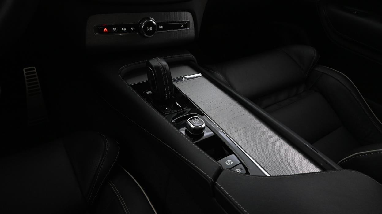 VOLVO XC90 2022