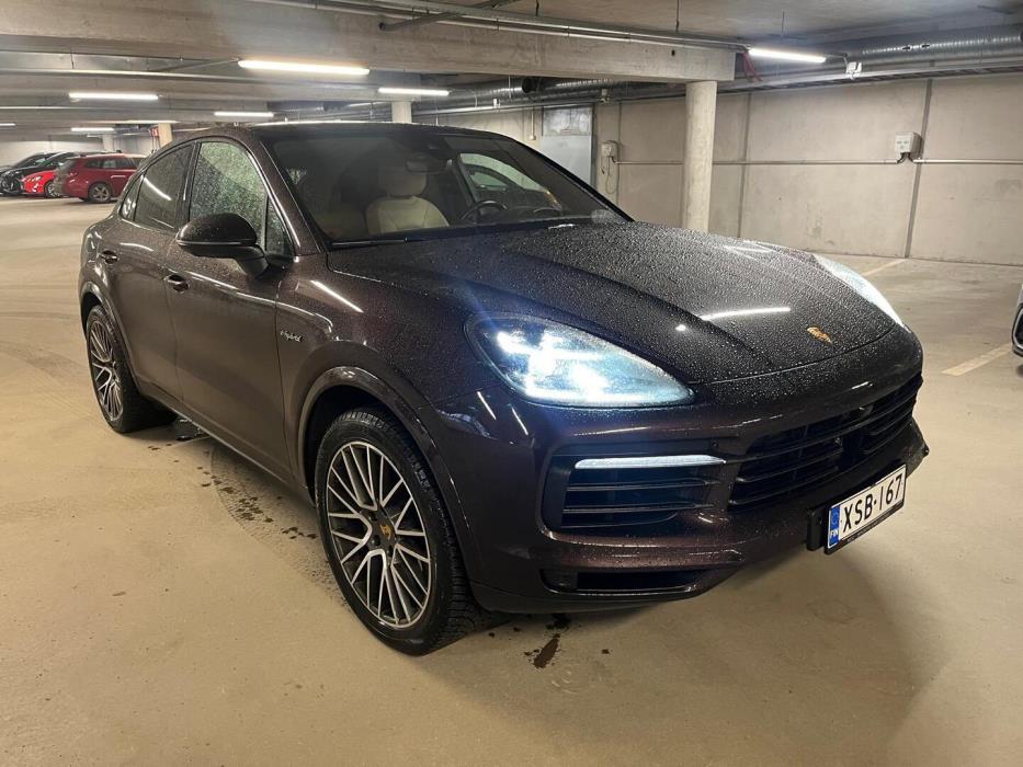 PORSCHE Cayenne 2022