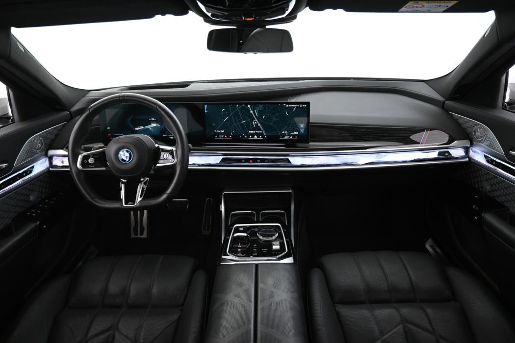BMW i7 2022