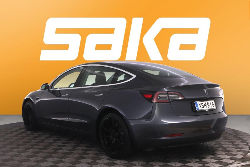 TESLA Model 3 2020