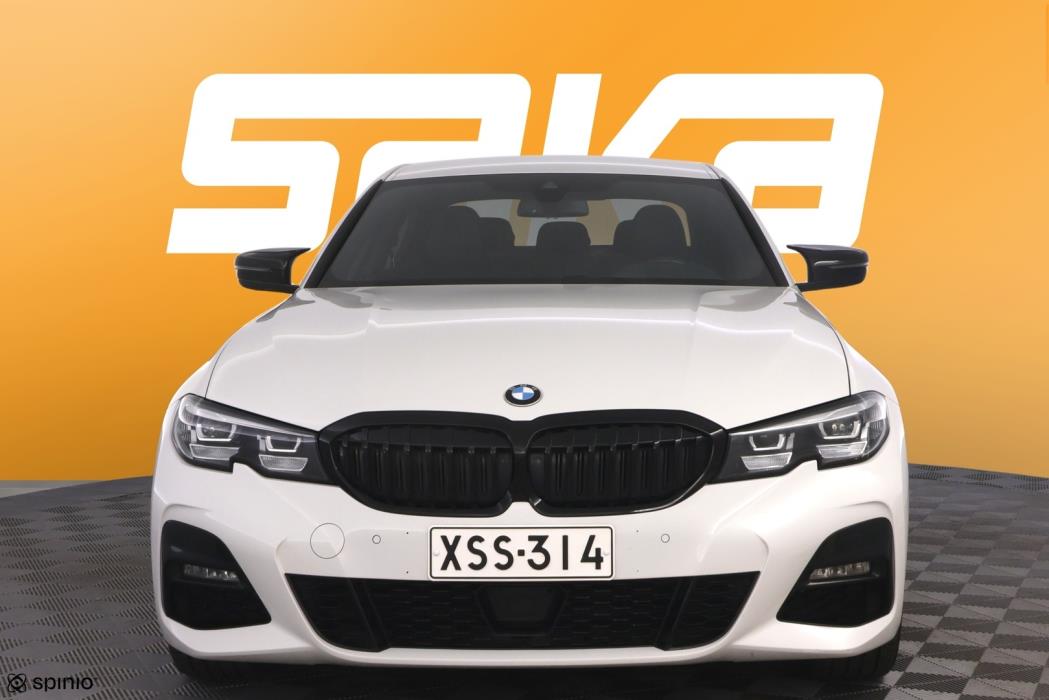 BMW 330 2020