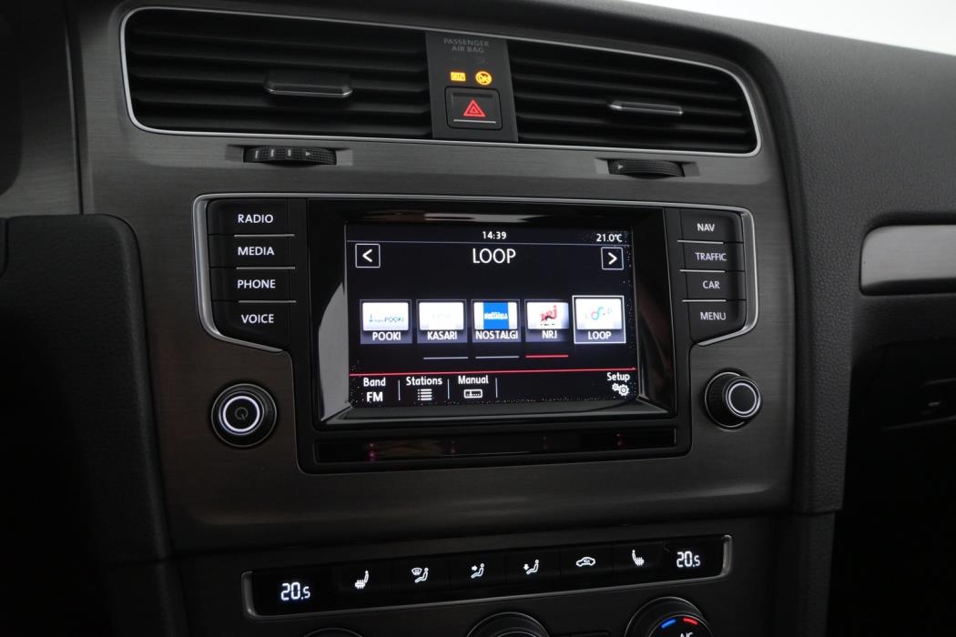 VOLKSWAGEN Golf 2013