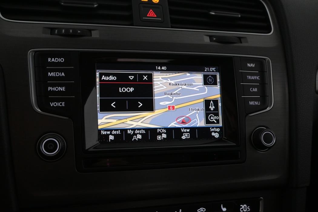VOLKSWAGEN Golf 2013