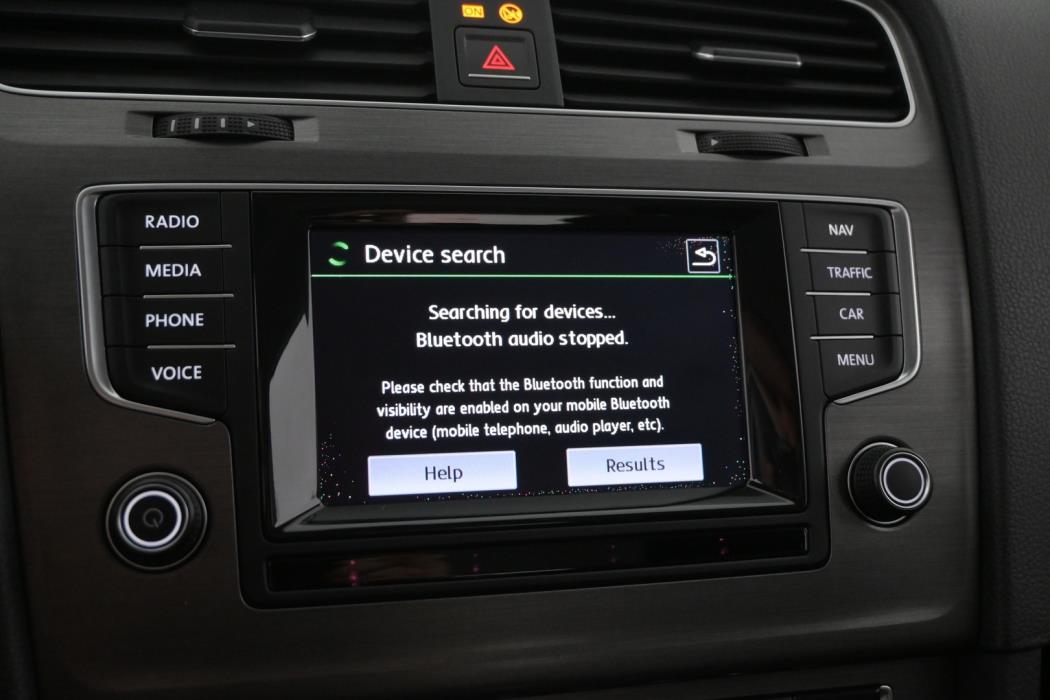 VOLKSWAGEN Golf 2013