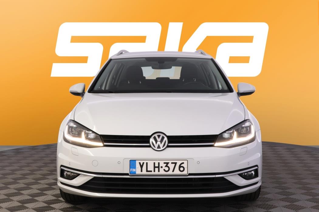 VOLKSWAGEN Golf 2019