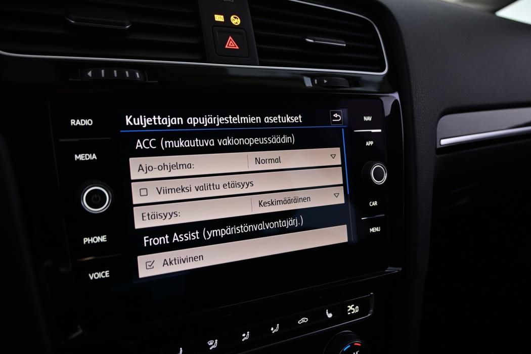 VOLKSWAGEN Golf 2019