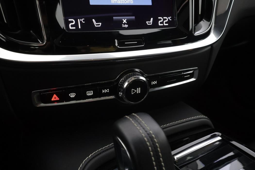 VOLVO S60 2022