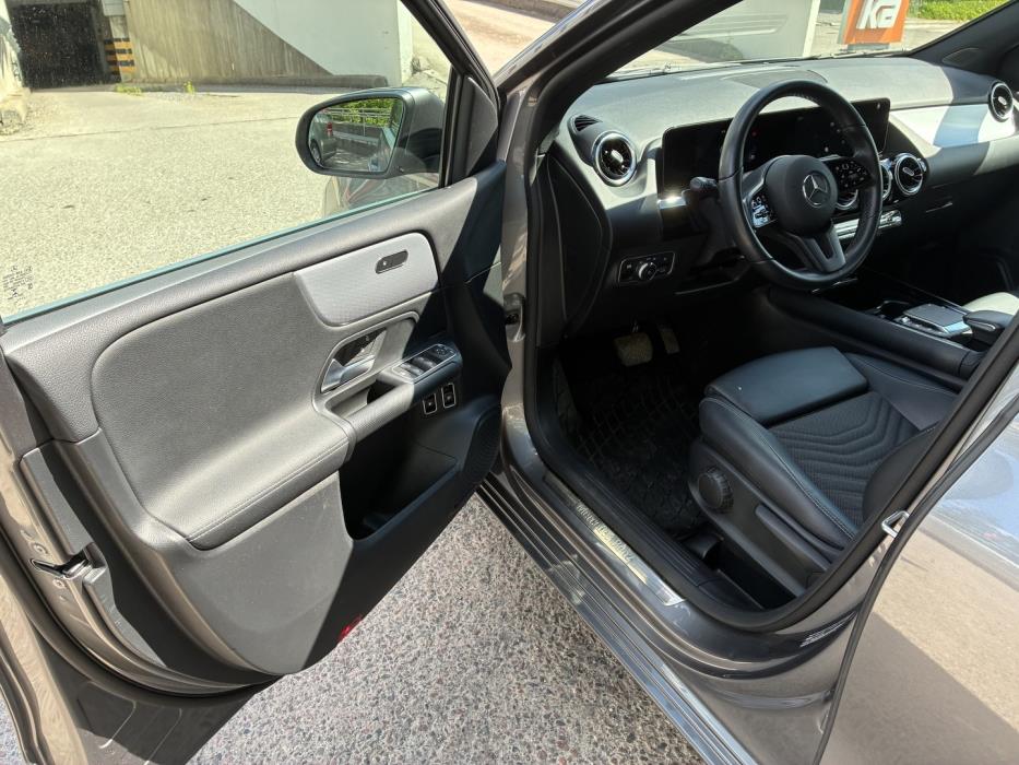 MERCEDES-BENZ B 2021