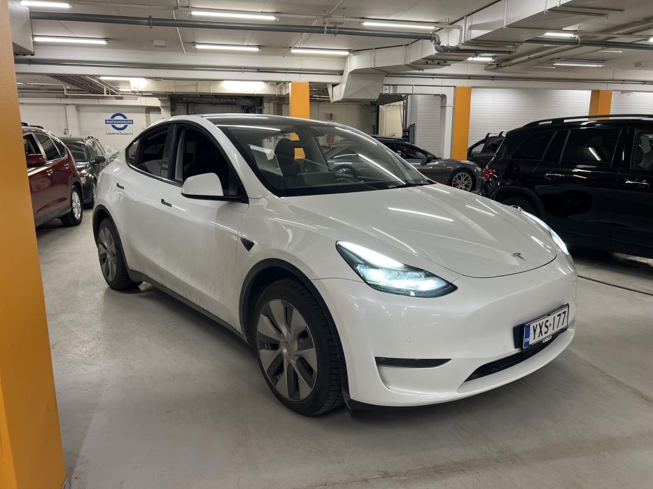 TESLA Model Y 2022