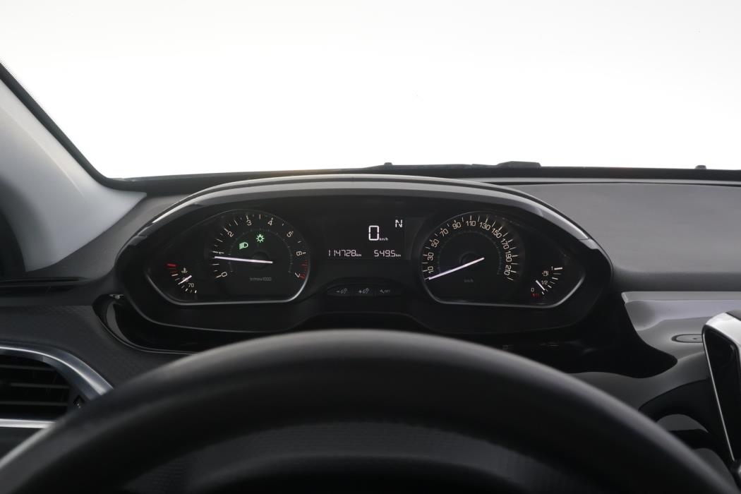 PEUGEOT 2008 2016