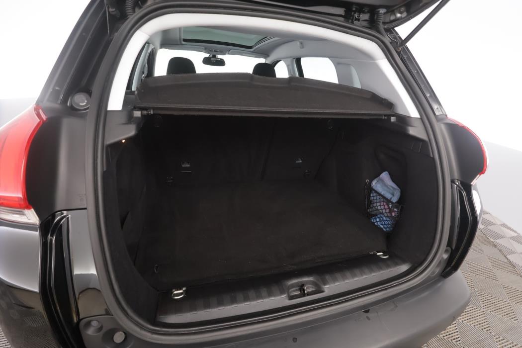 PEUGEOT 2008 2016