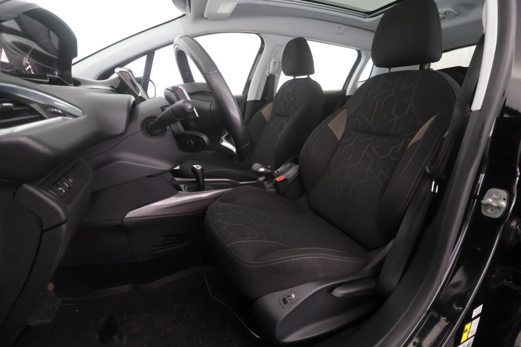 PEUGEOT 2008 2016