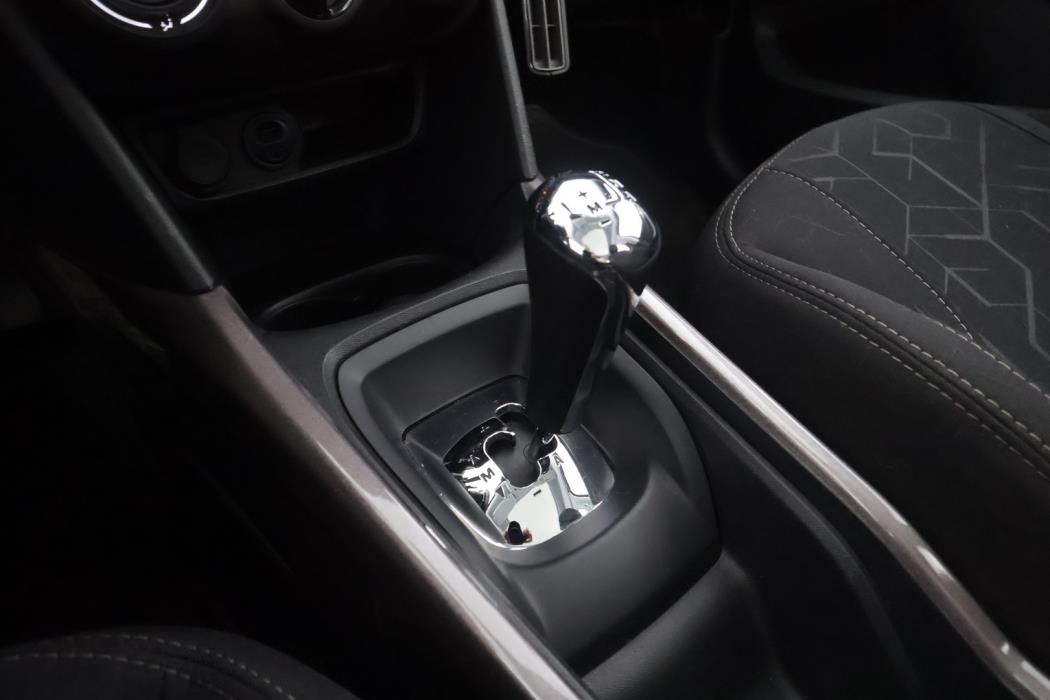 PEUGEOT 2008 2016
