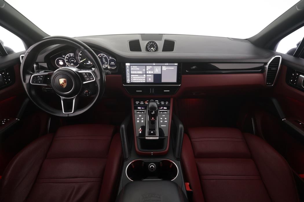 PORSCHE Cayenne 2019